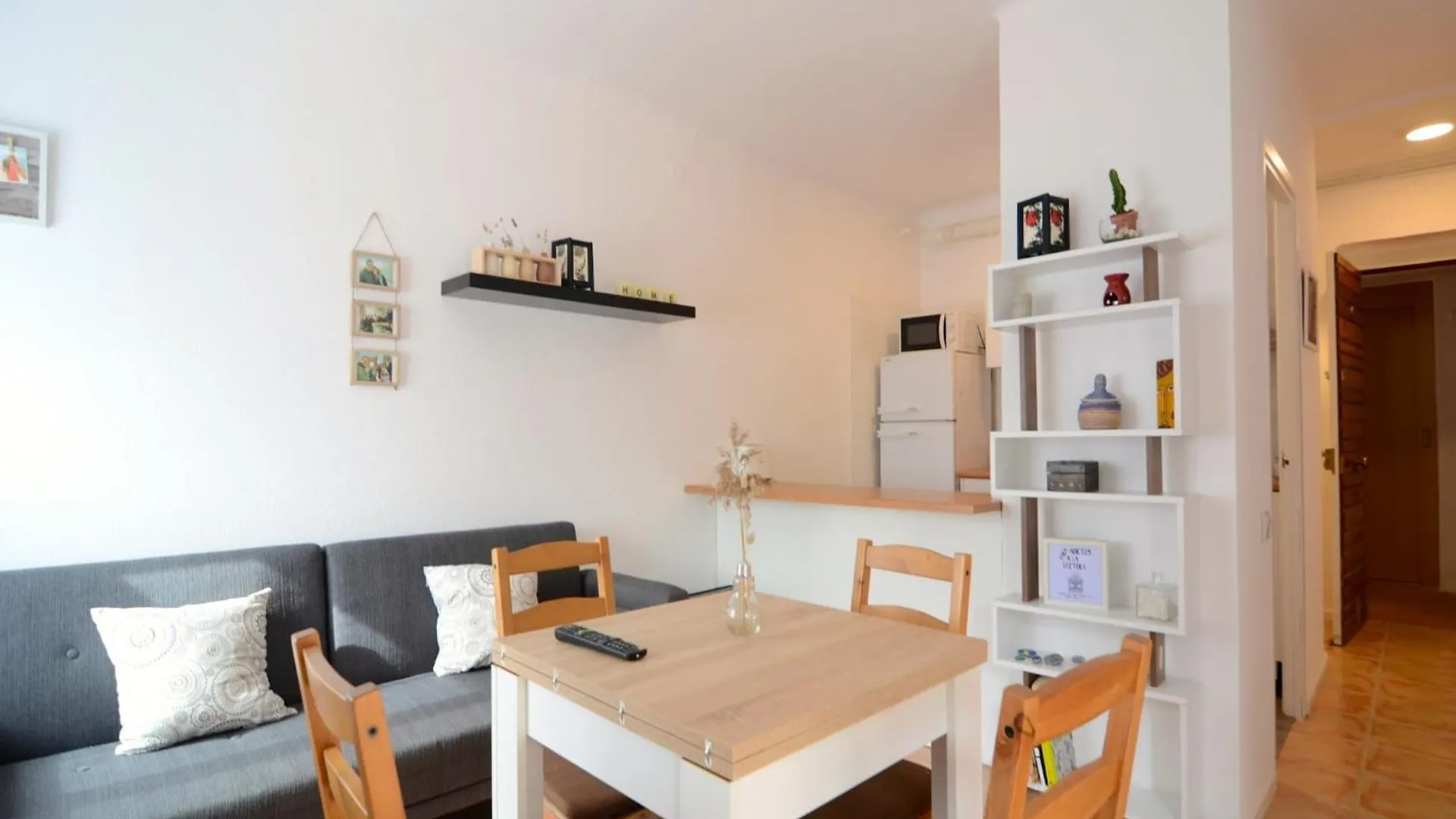 The Apartment In Pals Has 1 Bedroom