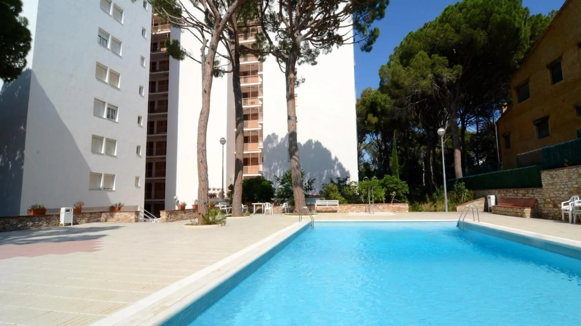The Apartment In Pals Has 1 Bedroom 0*,  Spain